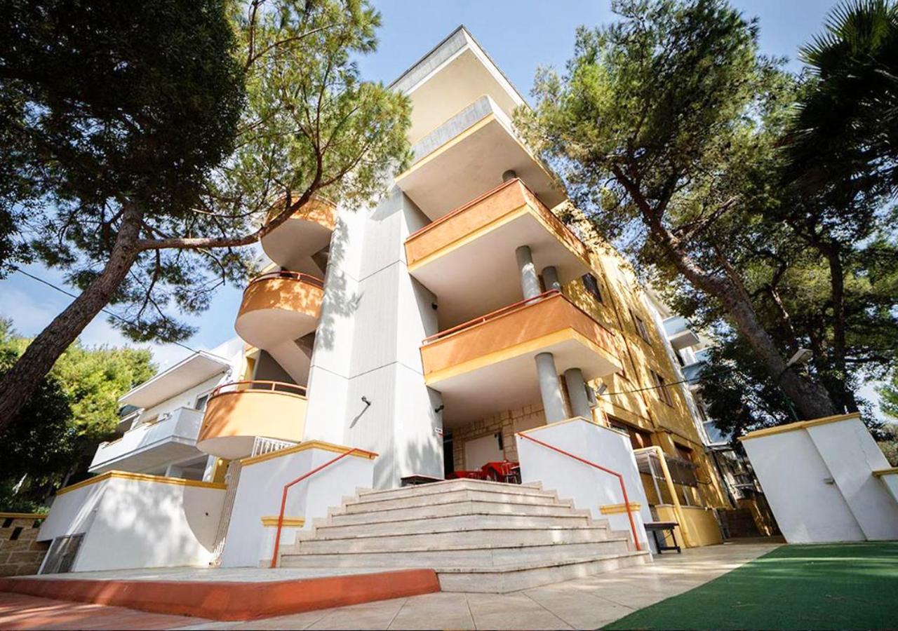 Luxury Suites & Apartment Con Accesso Alla Spiaggia E Parcheggio Privato - Vista Mare Lido Conchiglia Zewnętrze zdjęcie