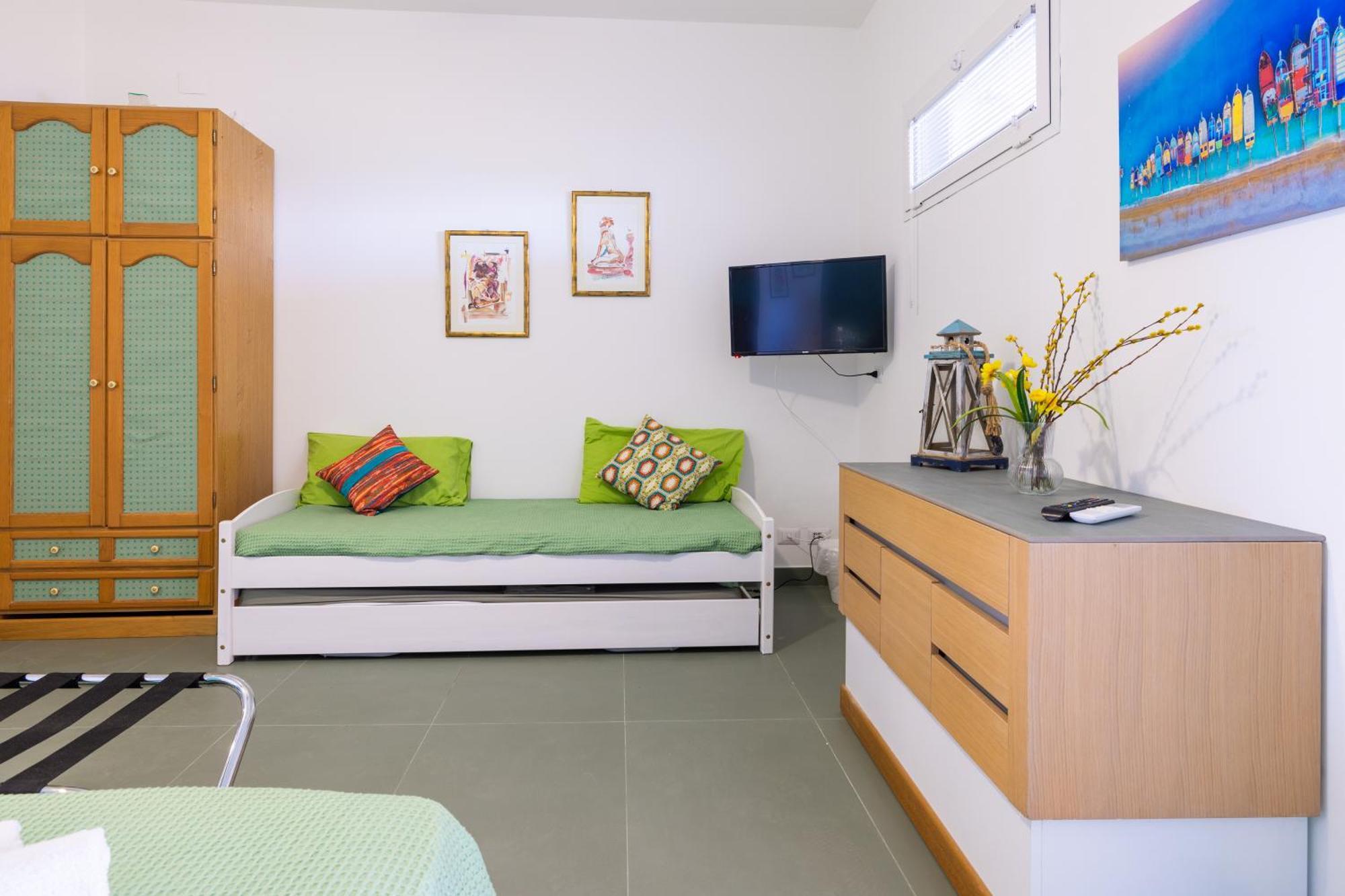 Luxury Suites & Apartment Con Accesso Alla Spiaggia E Parcheggio Privato - Vista Mare Lido Conchiglia Zewnętrze zdjęcie