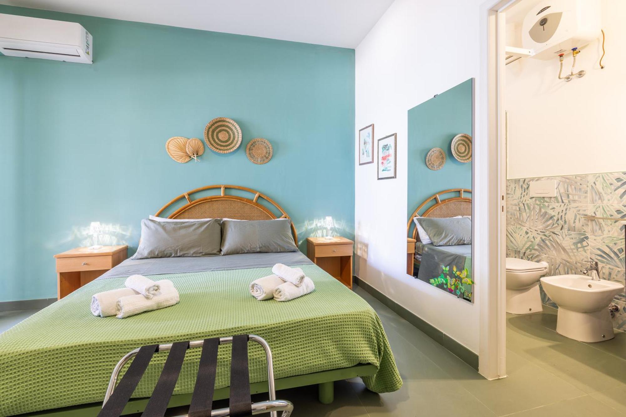 Luxury Suites & Apartment Con Accesso Alla Spiaggia E Parcheggio Privato - Vista Mare Lido Conchiglia Pokój zdjęcie
